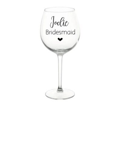 Personalised wine glass with personalised name – custom wedding gift